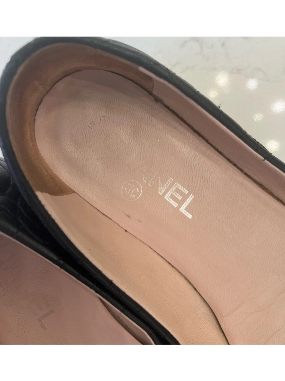 CHANEL Black Quilted Camellia Leather Ballet Flats